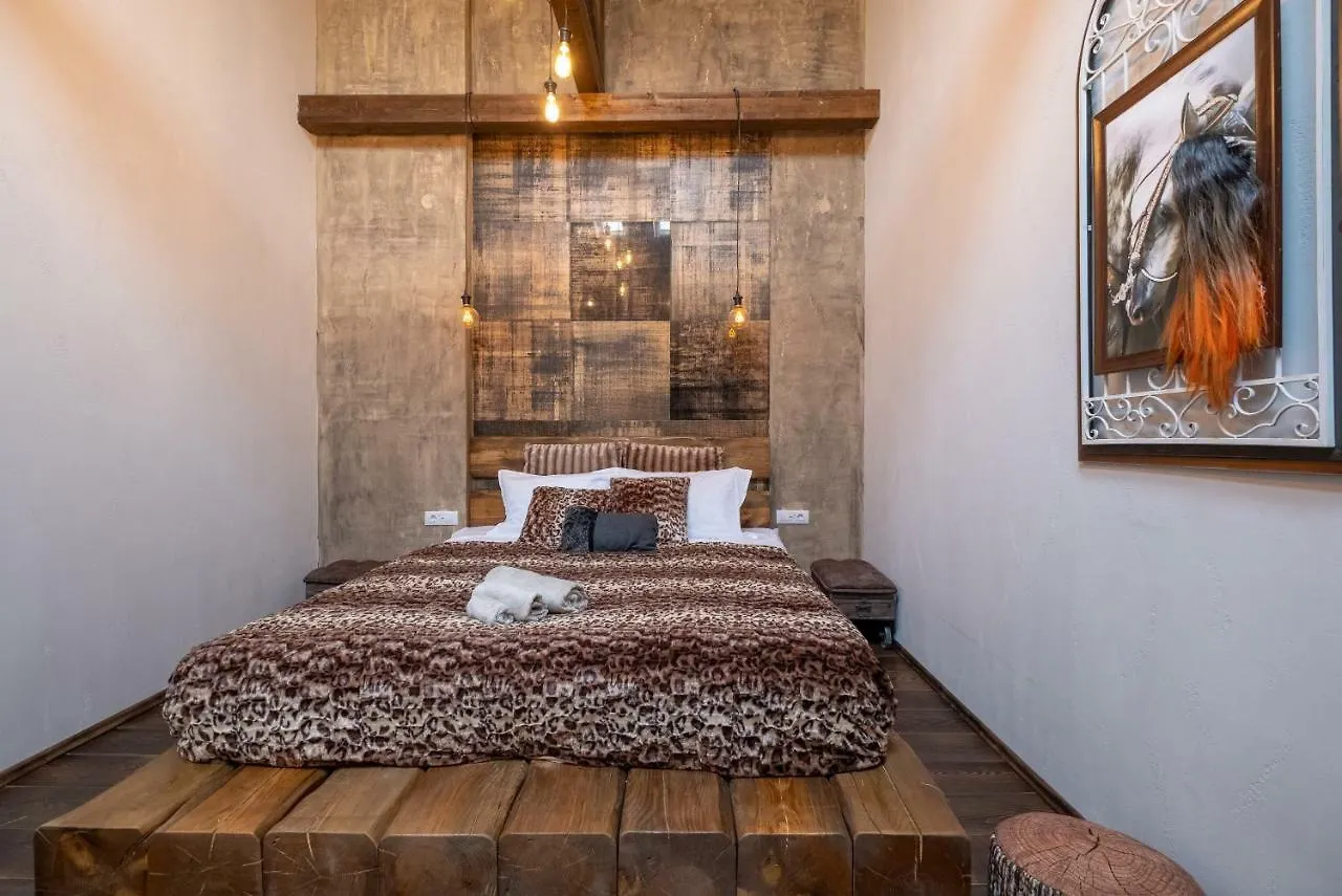 2-Bedroom Elegant Apartment In Mediterranean Style Sofie