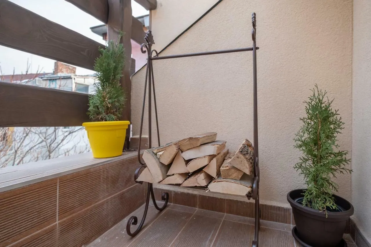 2-Bedroom Elegant Apartment In Mediterranean Style Sofie