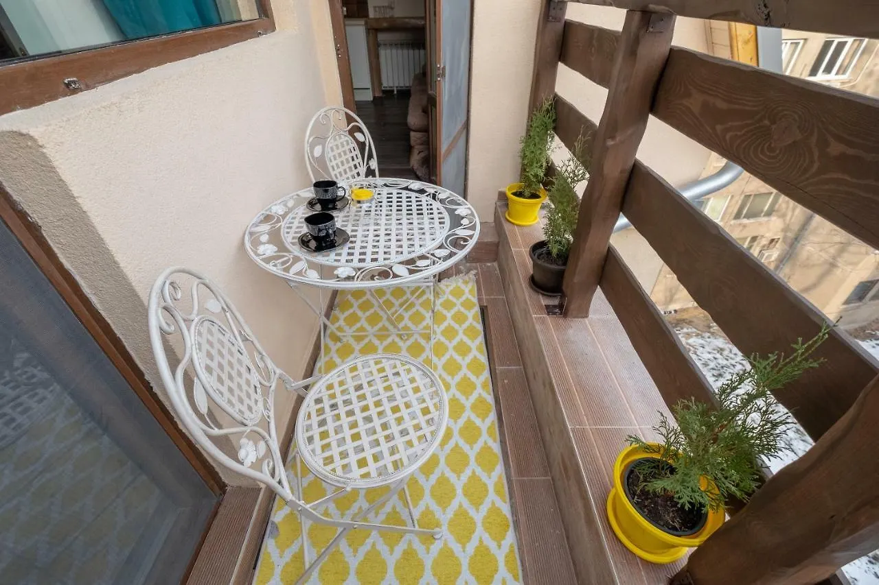 2-Bedroom Elegant Apartment In Mediterranean Style Sofie