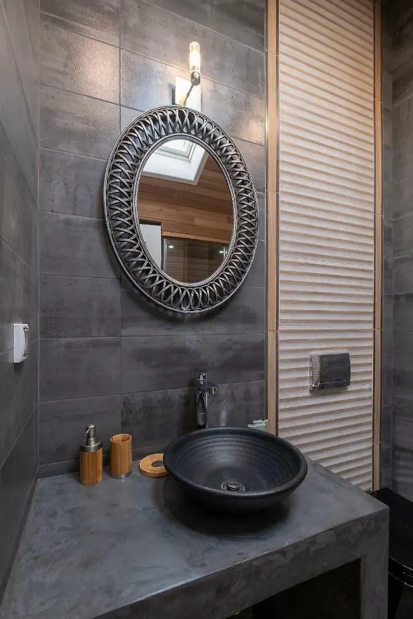 2-Bedroom Elegant Apartment In Mediterranean Style Sofia
